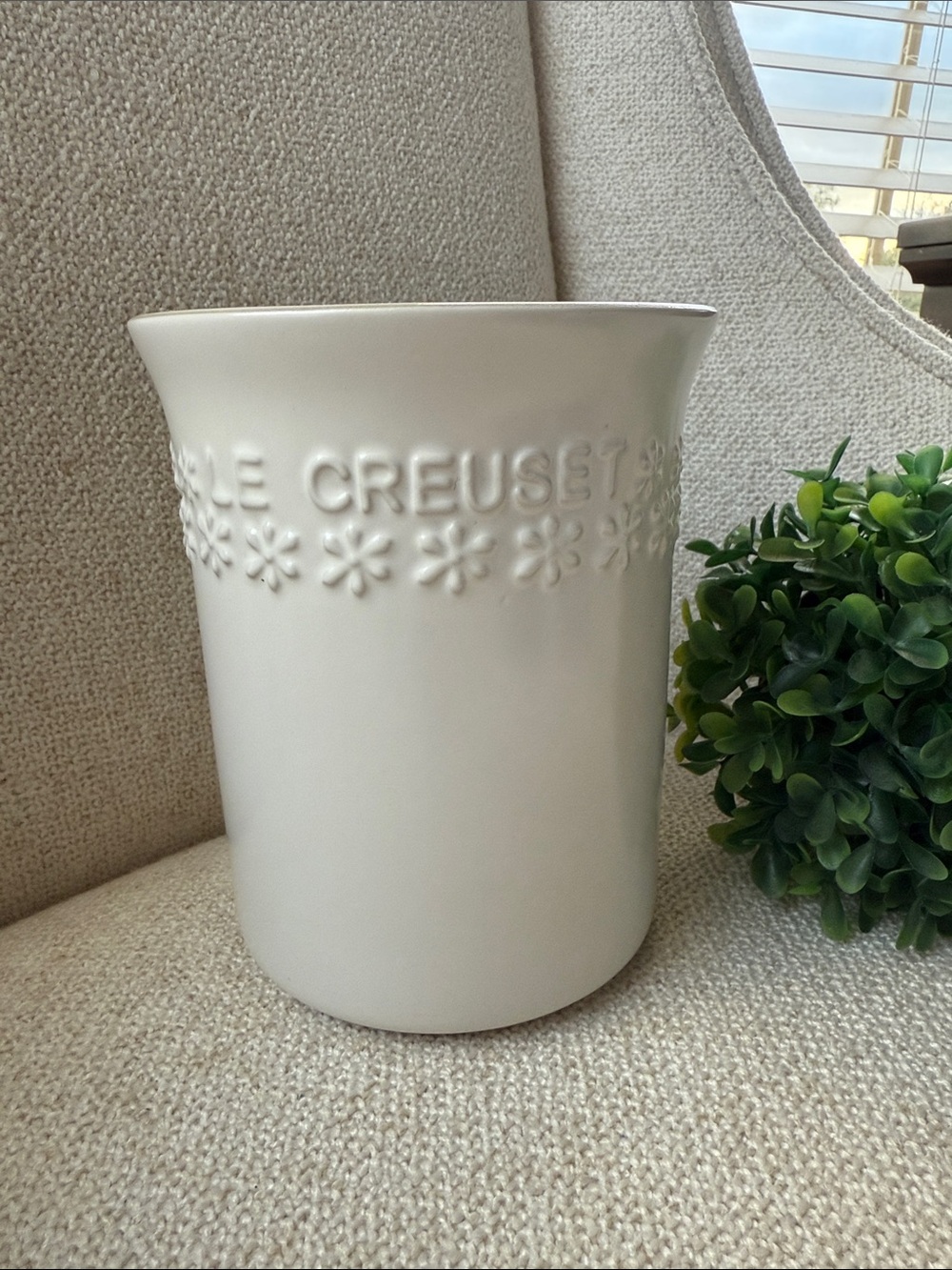 Le Creuset Cream 1 liter Stoneware Utensil Holder with Embossed Logo